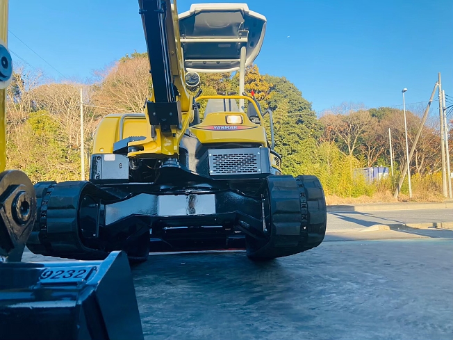 YANMAR ViO40-5B ｷｬﾉﾋﾟｰ仕様 (Mini excavators) at Chiba, Japan | Buy