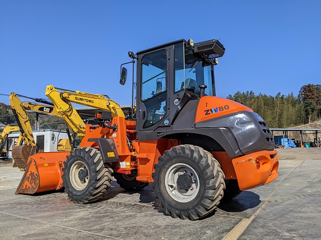 日立建機 ZW80-5B | 大分県のタイヤショベル(ホイールローダー