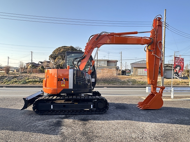 HITACHI ZX75US-3 (Excavators) at Chiba, Japan | Buy used Japanese