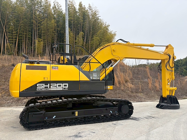 SUMITOMO SH200LC-7 (Excavators) at Osaka, Japan | Buy used