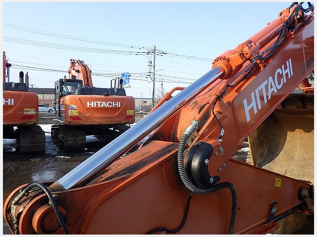日立建機 ZX225USR-6 | 北海道の油圧ショベル(ユンボ) | BIGLEMON