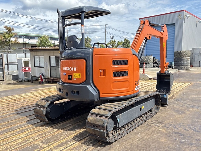 日立建機 ZX40U-5B | 兵庫県のミニ油圧ショベル(ミニユンボ