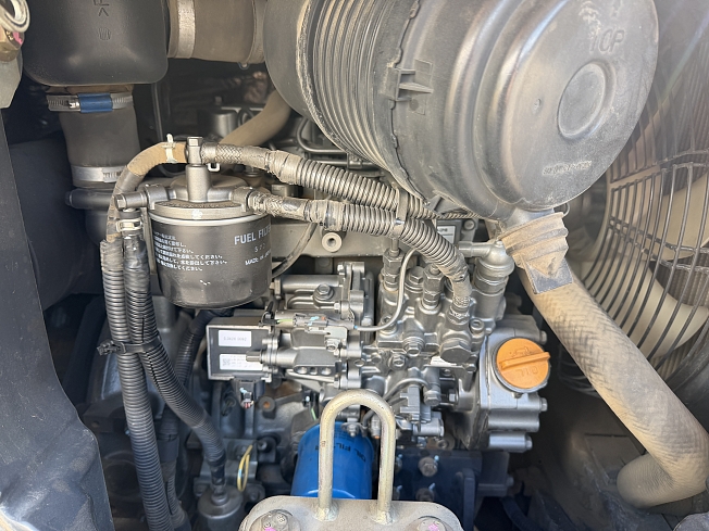 日立建機 ZX40UR-3U | 長野県のミニ油圧ショベル(ミニユンボ