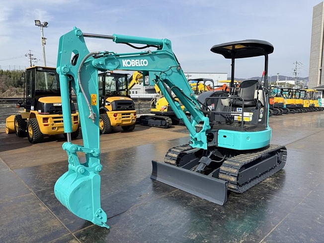 KOBELCO SK28SR-6 (Mini excavators) at Aichi, Japan | Buy used