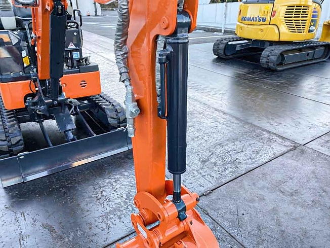 HITACHI ZX17U-5A (Mini excavators) at Aichi, Japan | Buy used