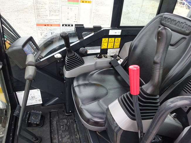 コマツ PC38UU-6N0 | 北海道のミニ油圧ショベル(ミニユンボ