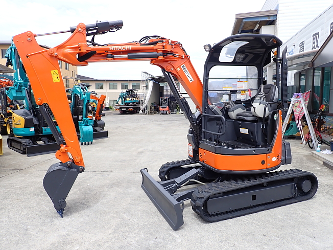 日立建機 ZX40UR-5B | 長野県のミニ油圧ショベル(ミニユンボ 