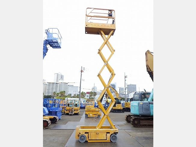 高所作業車　OPTIMUM８　191時間　低稼働　2015年製　ホロットジャパン シザースリフト Optimum 8 | Haulotte Japan