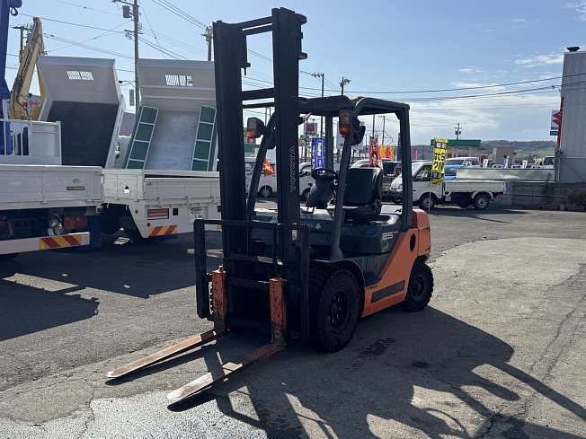 トヨタ　フォークリフト 2.5トン　6FG25 移動時間：2895h フォークリフトインプレッション】トヨタ 02-8FG25(2.5t