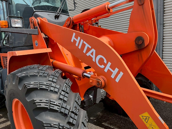 日立建機 ZW100-5B | 北海道のタイヤショベル(ホイールローダー