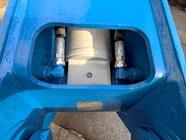 オカダアイヨン 小割機 | 千葉県のアタッチメント(建設機械