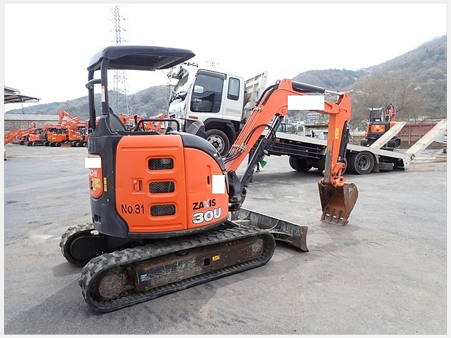 日立建機 ZX30U-5B | 岡山県のミニ油圧ショベル(ミニユンボ