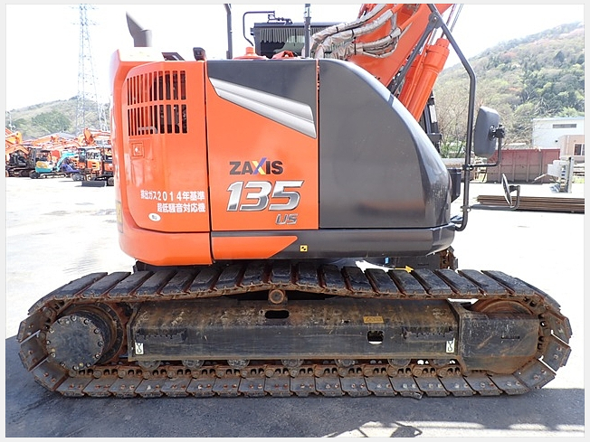 日立建機 ZX135US-7 | 岡山県の油圧ショベル(ユンボ) | BIGLEMON