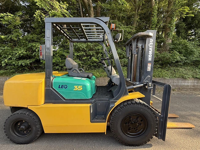 KOMATSU FG35T-7 (Forklifts) at Saitama, Japan | Buy used Japanese