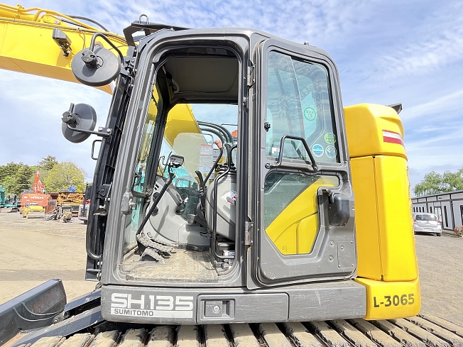 SUMITOMO SH135X-7 (Excavators) at Ibaraki, Japan | Buy used