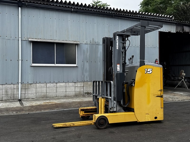 komatsuさま専用ファントムクラブ KOMATSU FB15RL-15 (Forklifts) at Hyogo, Japan | Buy used Japanese