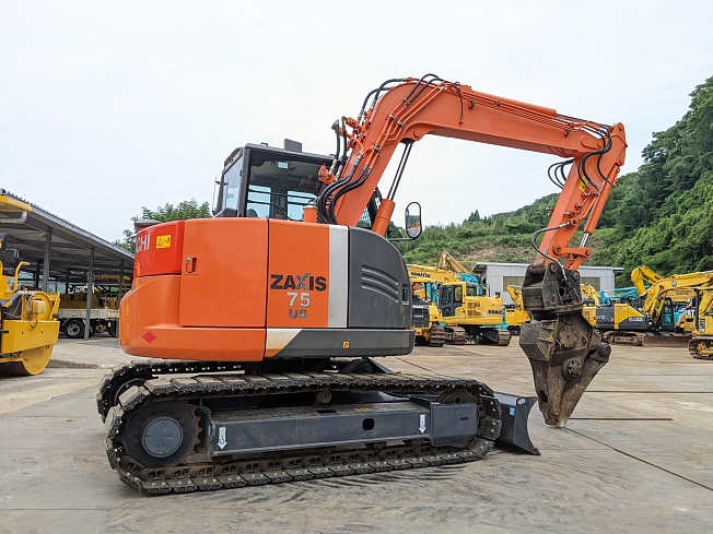 HITACHI ZX75US-3 (Excavators) at Oita, Japan | Buy used Japanese