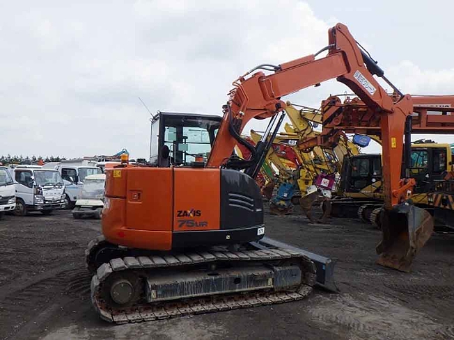 日立建機 ZX75UR-5B | 兵庫県の油圧ショベル(ユンボ) | BIGLEMON