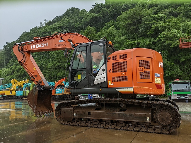 日立建機 ZX225US-6 | 大分県の油圧ショベル(ユンボ) | BIGLEMON