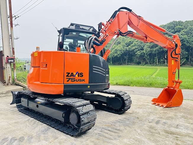 日立建機 ZX75USK-5B | 千葉県の油圧ショベル(ユンボ) | BIGLEMON