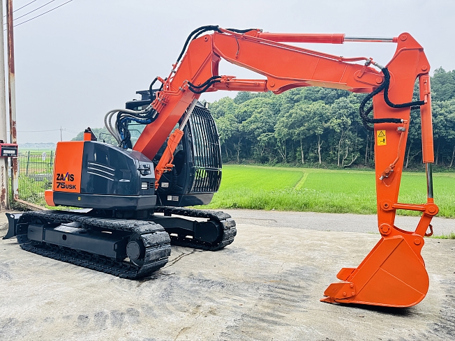 日立建機 ZX75USK-5B | 千葉県の油圧ショベル(ユンボ) | BIGLEMON