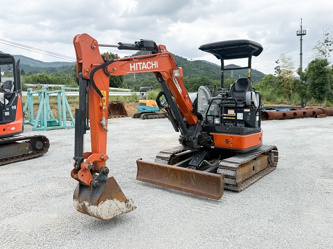 ゆな専用ページ 日立建機 ZX30U-5B | 広島県のミニ油圧ショベル(ミニユンボ