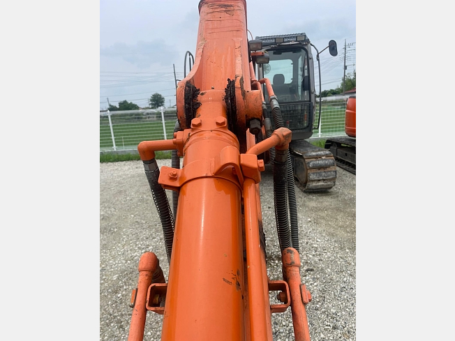 HITACHI ZX135USK (Excavators) at Saitama, Japan | Buy used