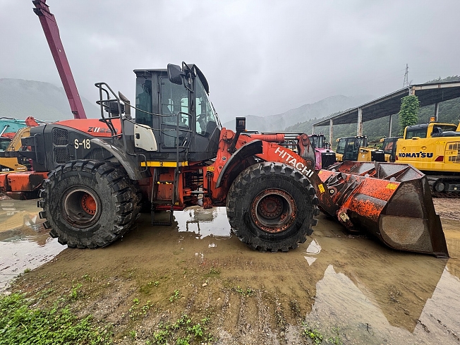 日立建機 ZW220-5B | 栃木県のタイヤショベル(ホイールローダー