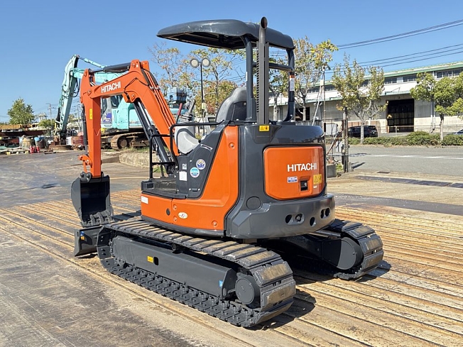 日立建機 ZX40U-5B | 兵庫県のミニ油圧ショベル(ミニユンボ
