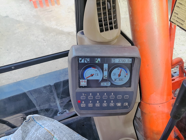 HITACHI ZX135USOS-3 (Excavators) at Aichi, Japan | Buy used