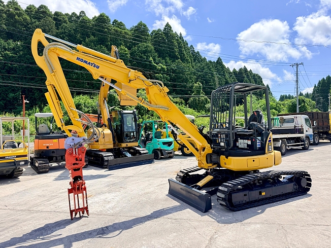 KOMATSU PC35MR-5 (Mini excavators) at Chiba, Japan | Buy used