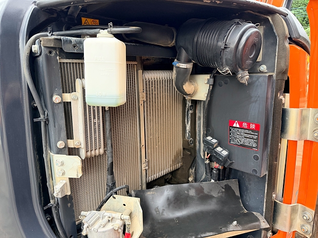 日立建機 ZX40U-5B | 千葉県のミニ油圧ショベル(ミニユンボ