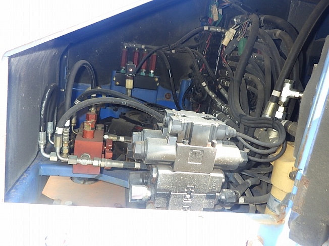 前田製作所 HFZ090D | 兵庫県の自走式高所作業車 | BIGLEMON（ビッグ