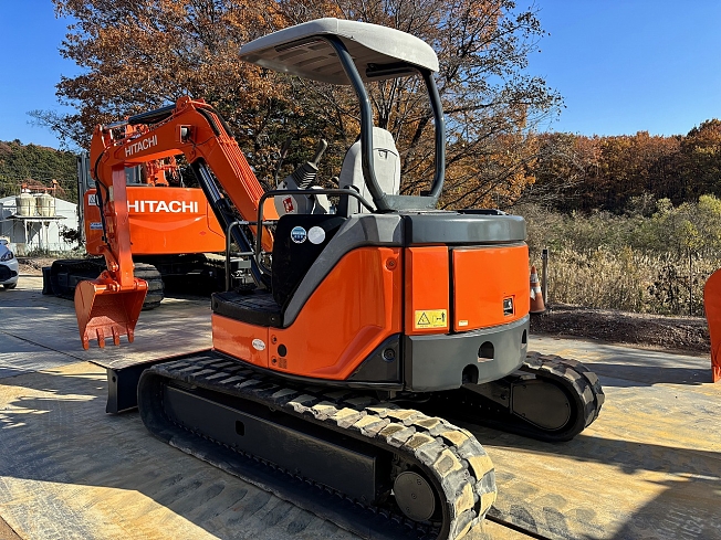 日立建機 ZX50U-3U | 栃木県のミニ油圧ショベル(ミニユンボ