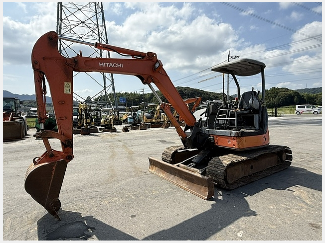 HITACHI ZX40U-2 (Mini excavators) at Fukuoka, Japan | Buy used
