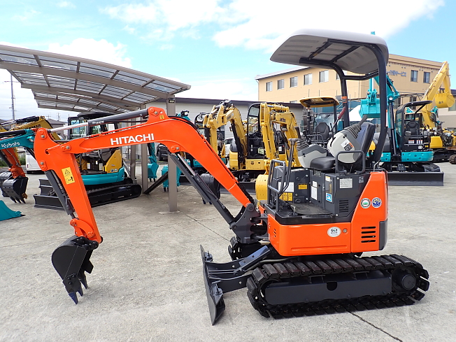 日立建機 ZX17U-5A | 長野県のミニ油圧ショベル(ミニユンボ