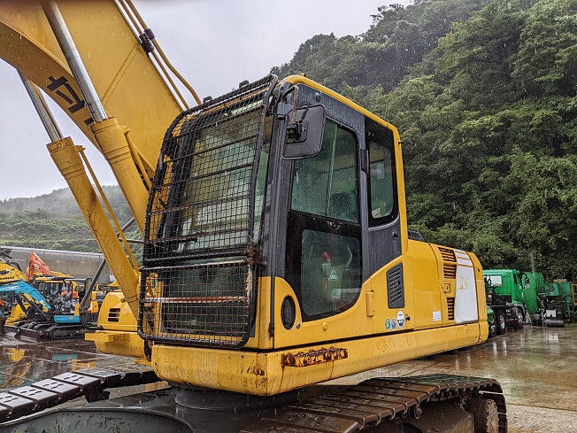コマツ PC220(LC)-8N1 | 大分県の油圧ショベル(ユンボ) | BIGLEMON
