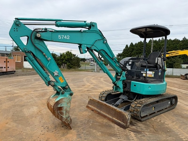 KOBELCO SK30SR-6 (Mini excavators) at Chiba, Japan | Buy used