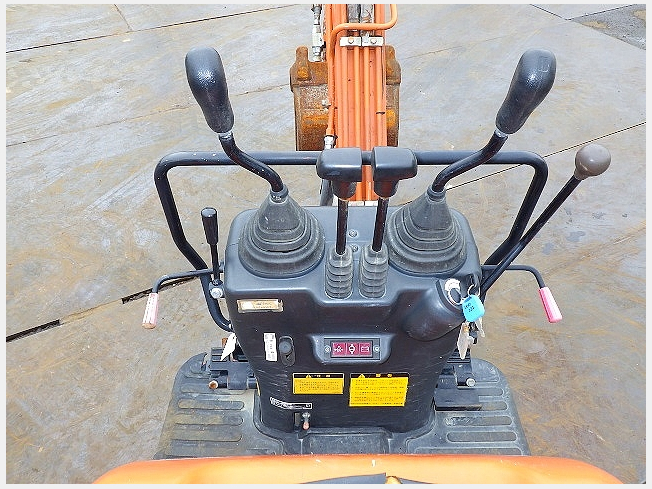 HITACHI ZX10U-2 (Mini excavators) at Hyogo, Japan | Buy used