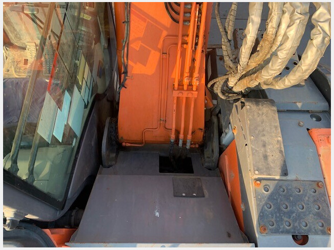 日立建機 ZX135US-3 | 静岡県の油圧ショベル(ユンボ) | BIGLEMON