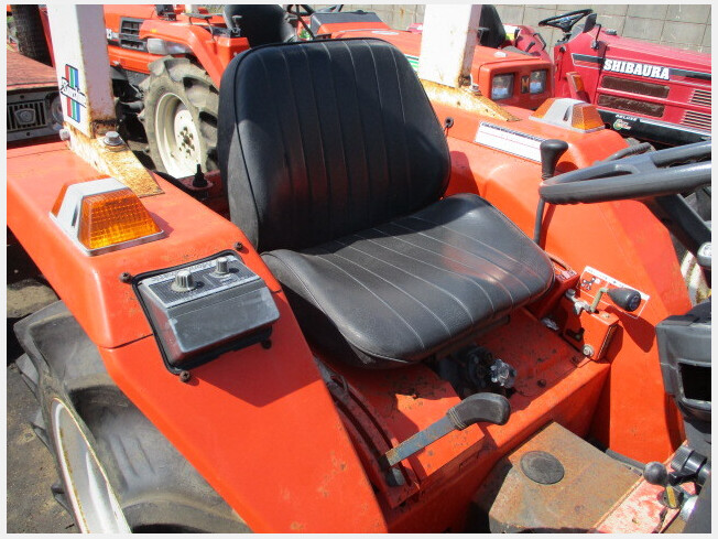 クボタ L1 185dt 福岡県のトラクター Biglemon ビッグレモン 中古建機 中古重機 トラック 農業機械の販売 売却 商品id 303 クボタ L1 185dt 福岡県のトラクター Biglemon ビッグレモン 中古建機 中古重機 トラック 農業機械の販売 売却 商品id 303