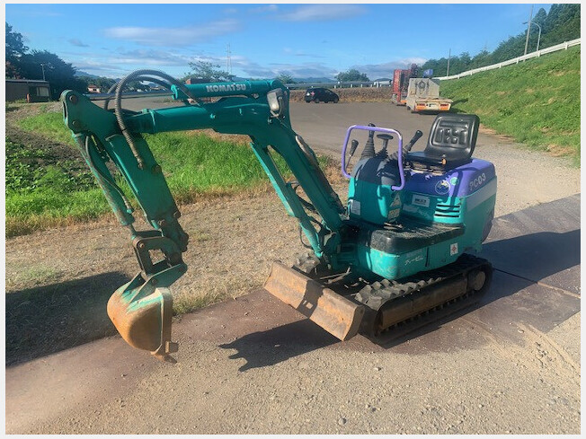 Komatsu Pc03 2f Mini Excavators At Akita Japan Buy Used Japanese Construction Equipment Heavy Equipment Trucks And Farm Machineries Biglemon Item Id