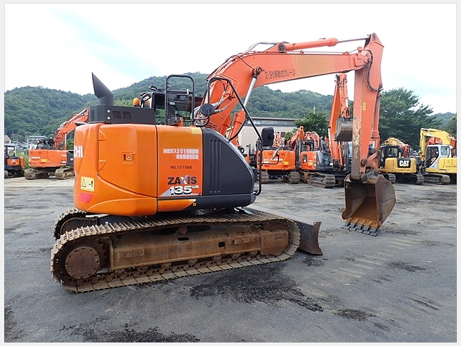 日立建機 ZX135US-6 | 岡山県の油圧ショベル(ユンボ) | BIGLEMON