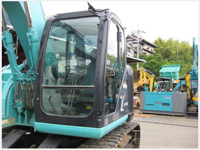 コベルコ建機 SK135SR-2 | 大阪府の油圧ショベル(ユンボ