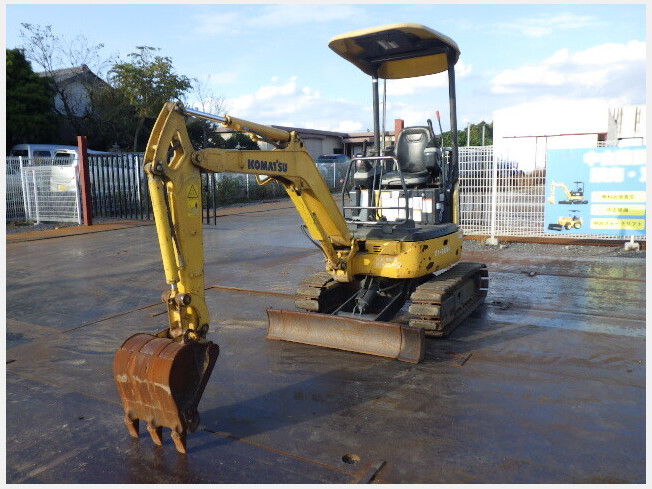 コマツ PC07-1 ミニ油圧ショベル 2tクラス ユンボ シート新品 建設機械