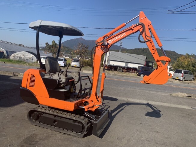 SOLD OUT】日立 ミニユンボ EX12 馬力 1.2tクラス 15馬力 油圧ショベル