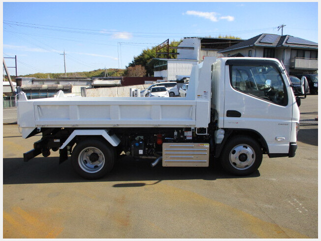 MITSUBISHI FUSO 2RG-FBA60 (Dump trucks) at Osaka, Japan | Buy used