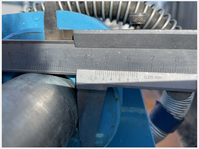 東空ブレーカーピン径50ｍｍ　アーム取付幅250ｍｍ　品　重さ520kg