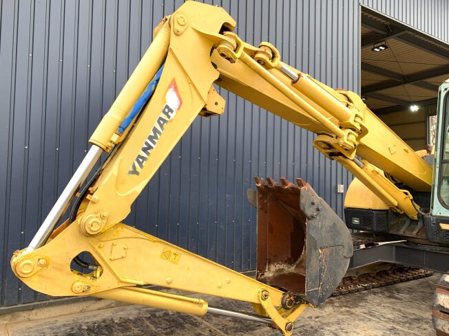 Z-0049】ヤンマー B7-5 アームクレーン2.5t吊 油圧ショベル 8t ユンボ