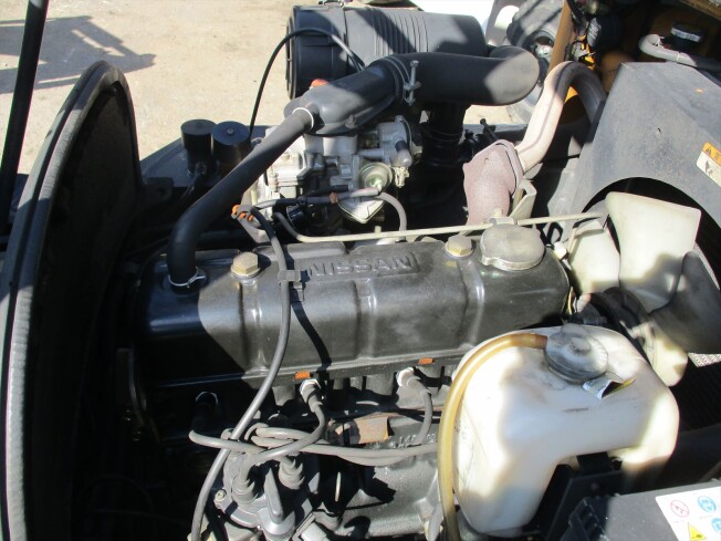 TCMフォークリフト ガソリン 動作品 発送可 ヒンジ付き fg10n3 800kg